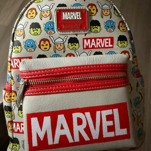 New Marvel x Loungefly Superheroe Mini Backpack ?